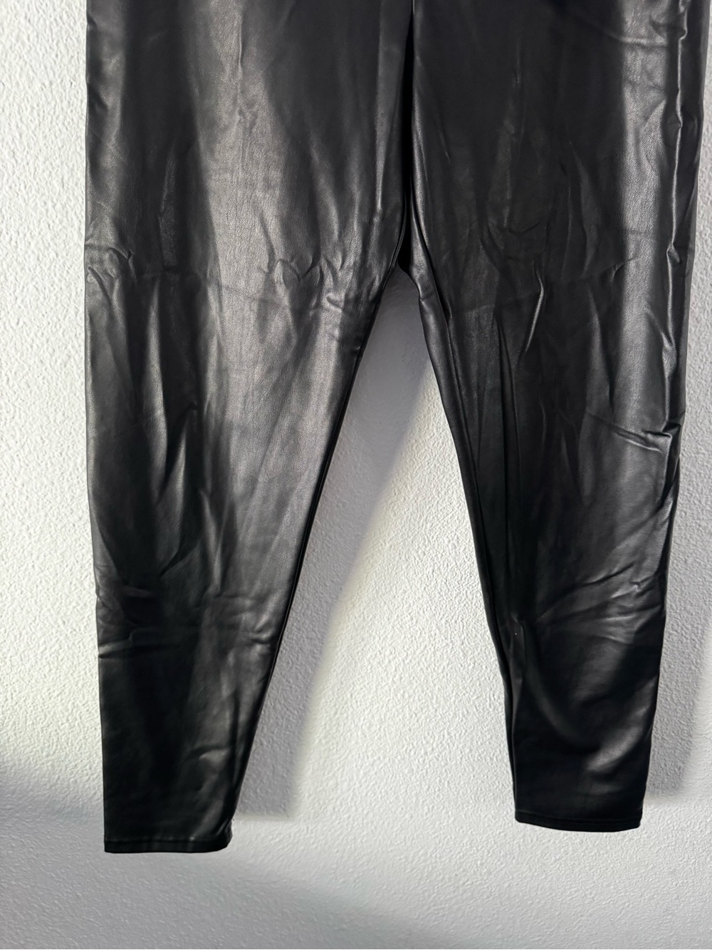Scoop Faux Leather Black Stretch Leggings Size L 12 14 Edgy Rocker Chic NEW NWT - Picture 5 of 14